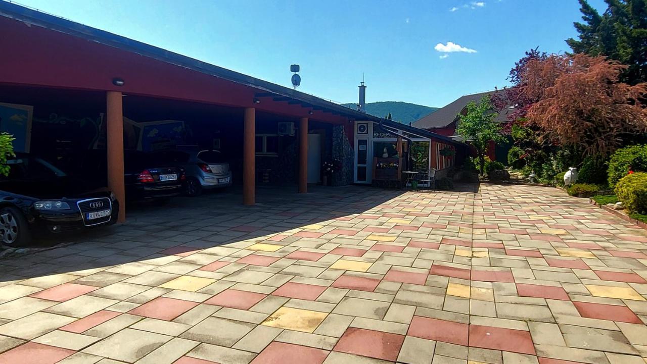 Aparthotel Selfness Rožňava Exterior foto